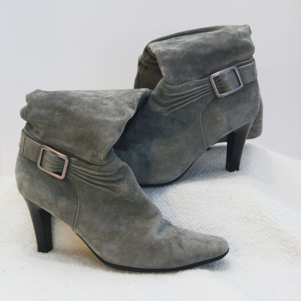 Women's Bass Gray Leather Boots